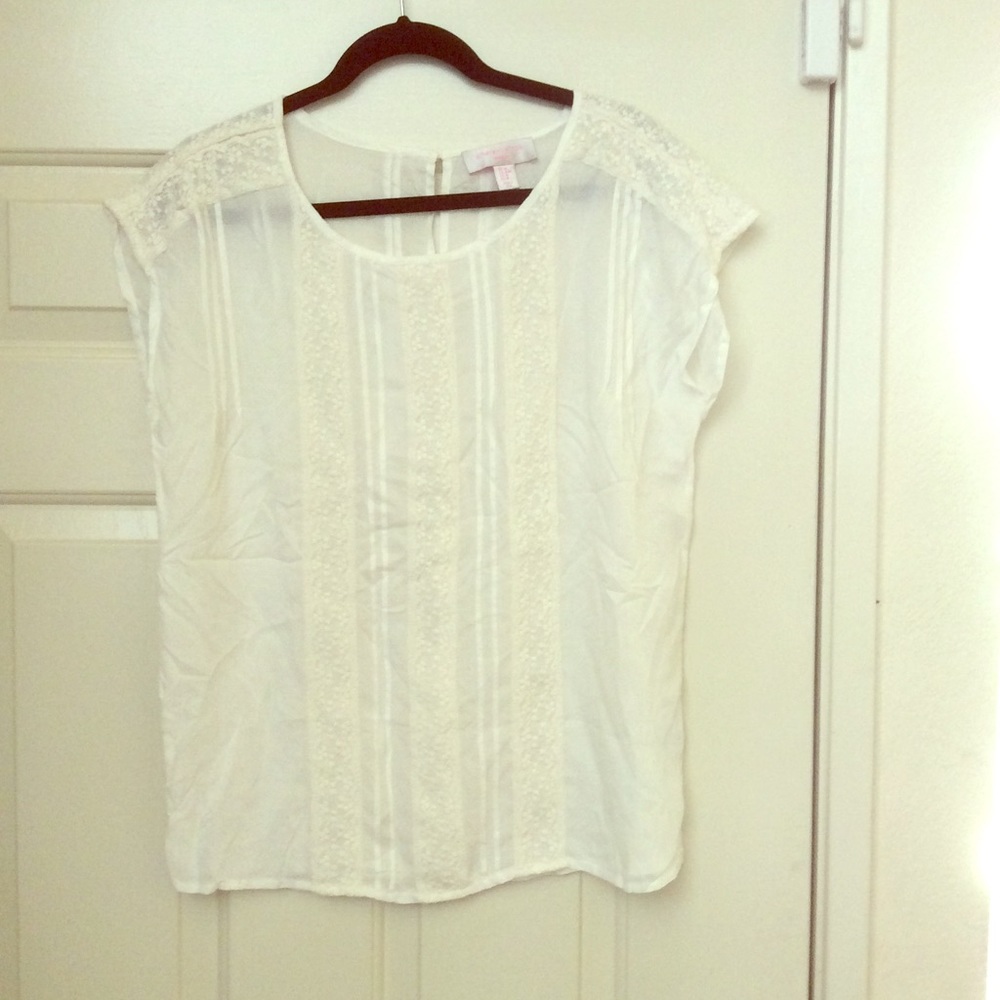Cute cream top